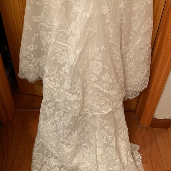 Alvina Valenta 9615 size 6 wedding dress - Picture 7 of 7